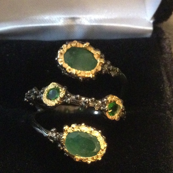 Genuine Emerald & Russian Chrome Diopside Ring - Picture 3 of 9